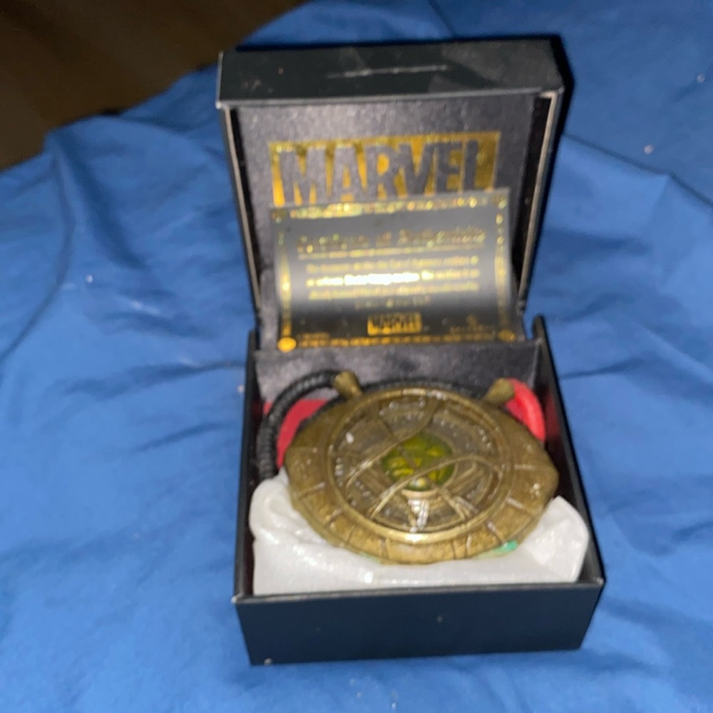 Immerse yourself in the mystical arts with the Doctor Strange: Light Up Eye